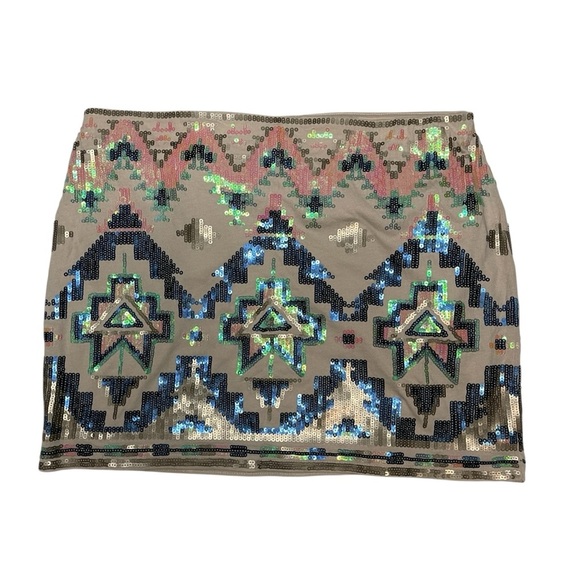 ❄️3/$20 EXPRESS Tan Aztec Tribal Boho Multicolor Sequin Print Mini Skirt, Small - Picture 2 of 9
